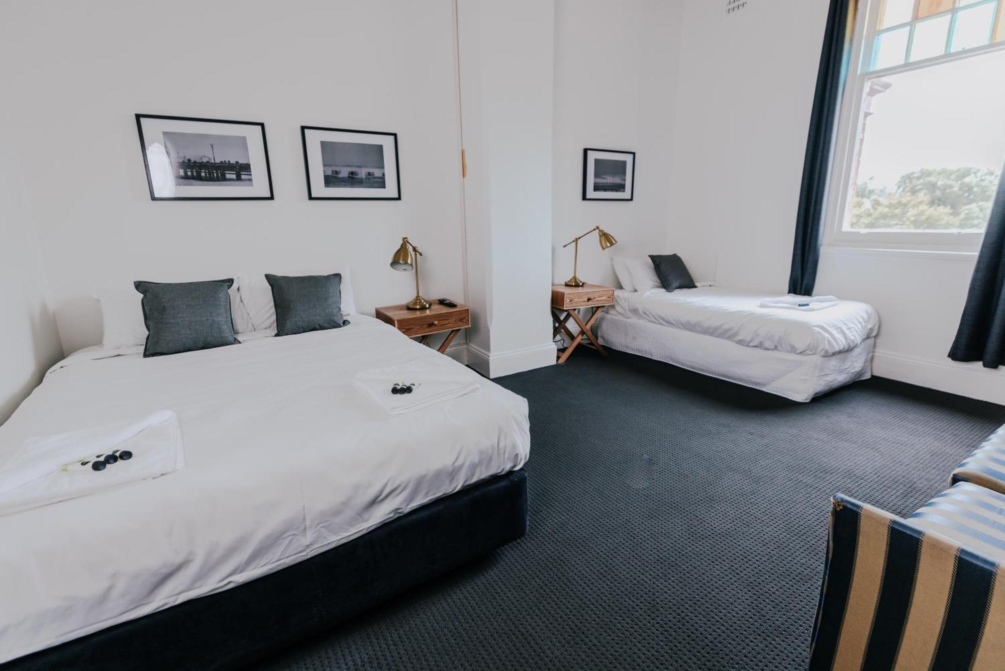 Holmesville Hotel Quarto foto